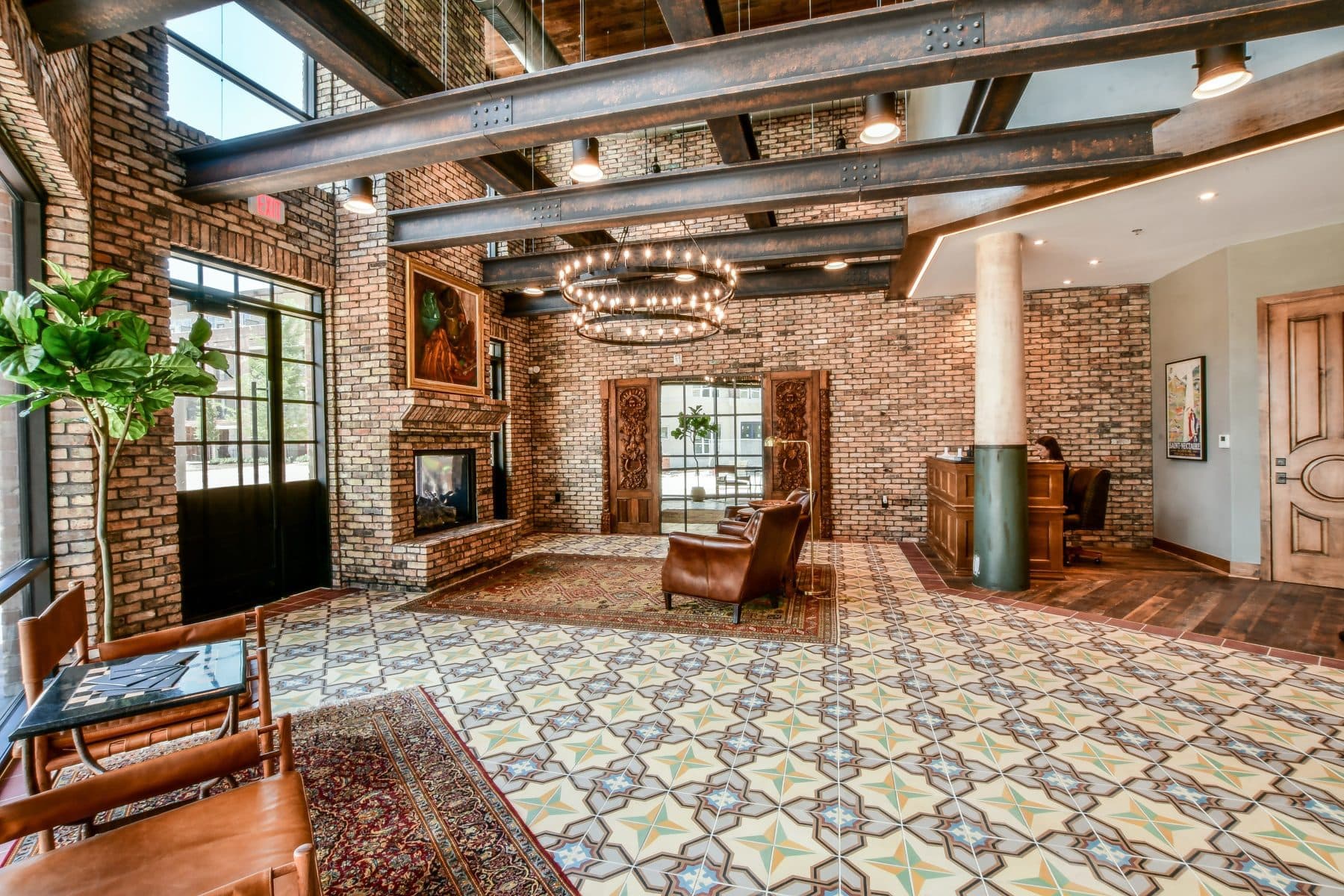 Wallis & Baker leasing center